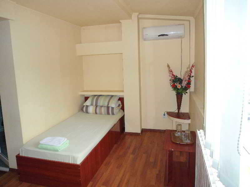 Hotel Casa Verde Prosper Букурещ Екстериор снимка